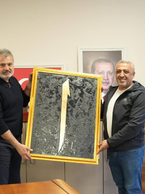 A River Flowing Image